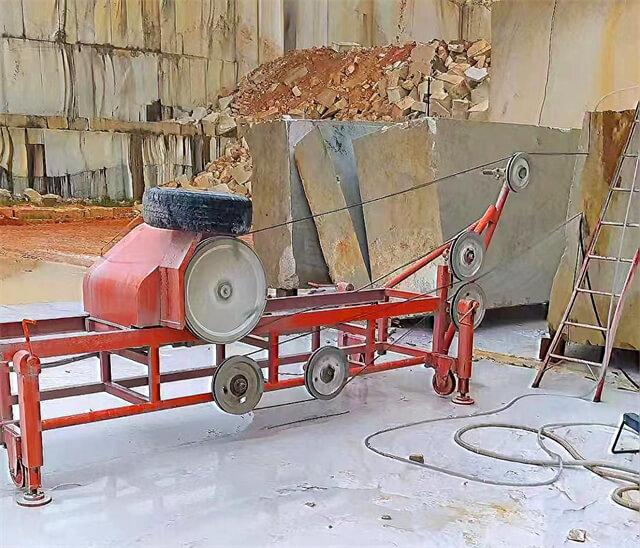 Huada high-speed stone trimming machine apply in Brazil